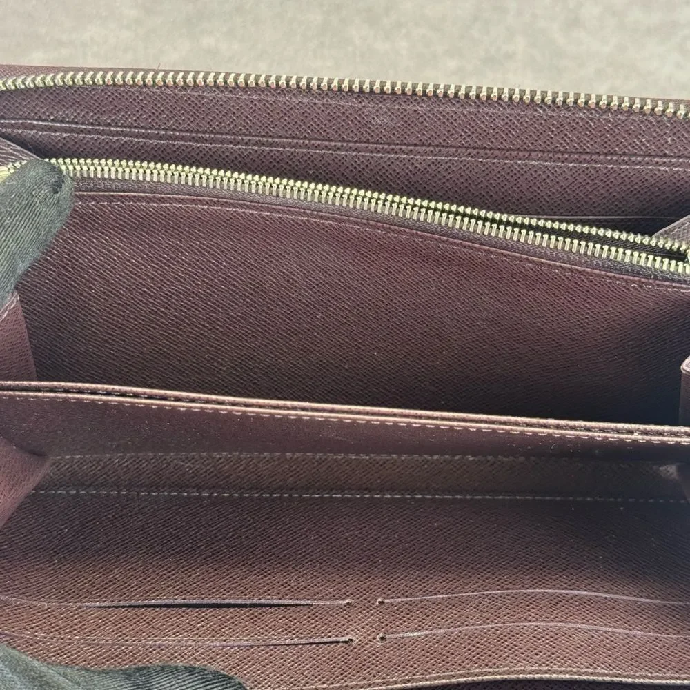 Louis Vuitton Epi Leather Zippy Wallet Vintage
